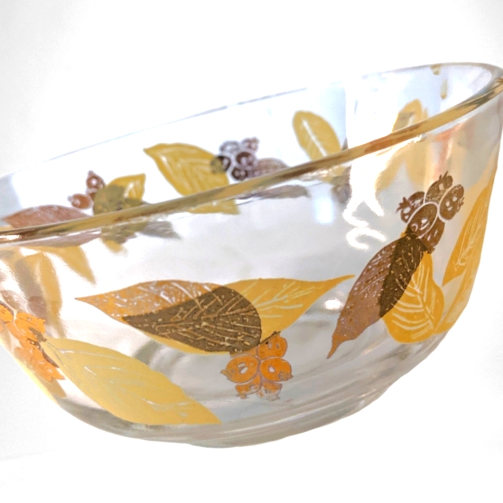 Vintage set of 4 leaves and olive print bowls